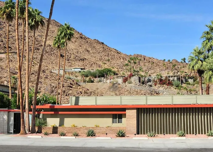 Orbit In - 21 And Over - A Town & Desert Boutique Hotel (Adults Only)